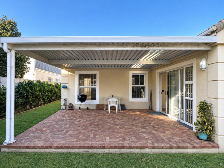 To Let 3 Bedroom Property for Rent in Sunningdale Western Cape